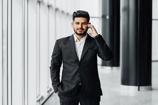 broker